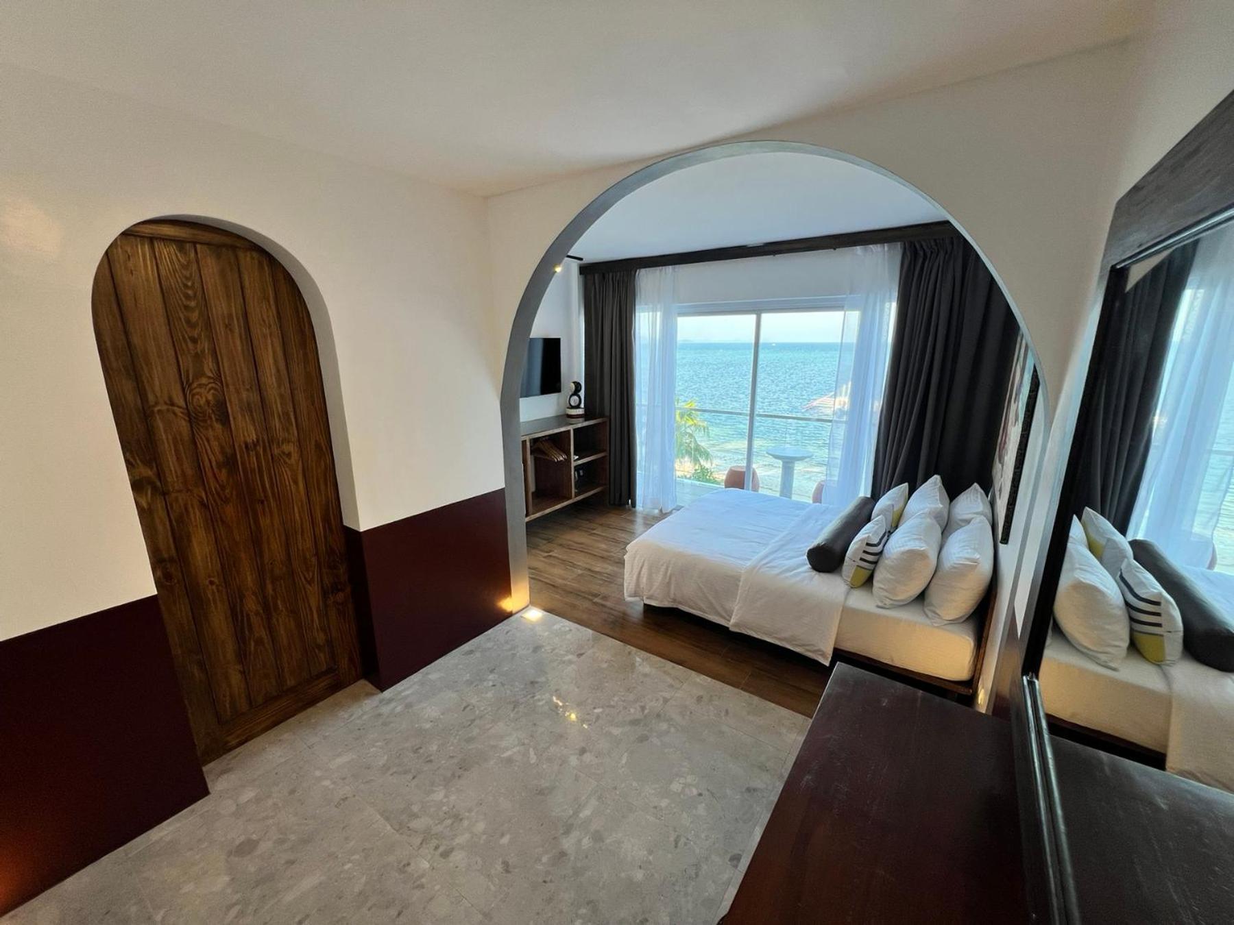 Palassa Private Residences Balabag  Δωμάτιο φωτογραφία